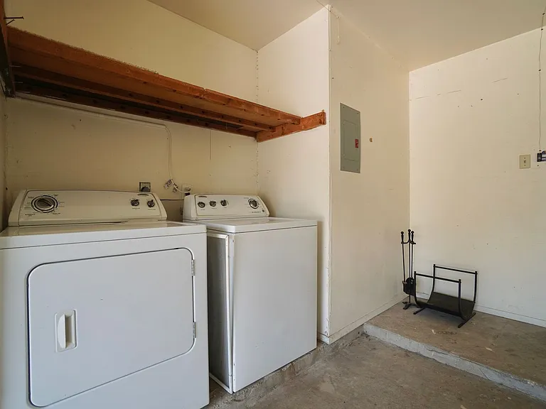 7602 Woodstone Cv #A — Photo 24