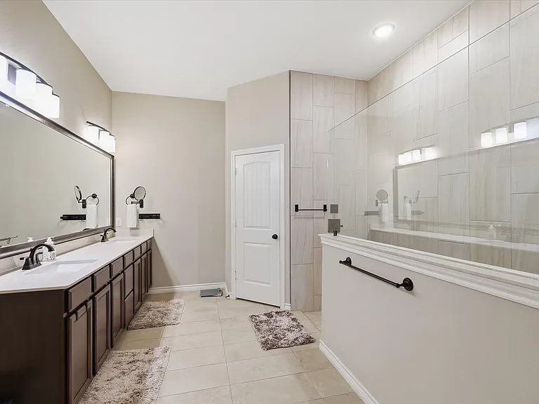 616 Lake Cove Dr — Photo 21