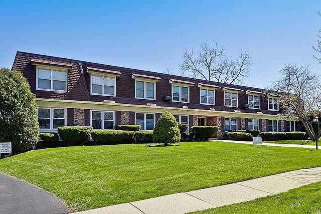 1st image of 350 Brainerd Ave APT 2B