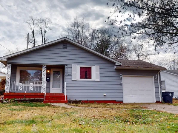 2301 S Woodlawn Dr, Sedalia, MO 65301