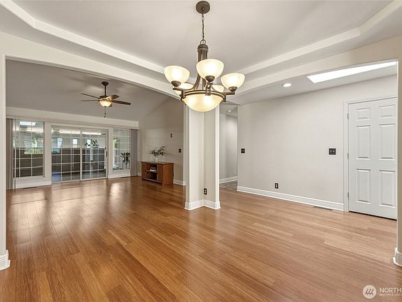 5th image of 860 Fern Court