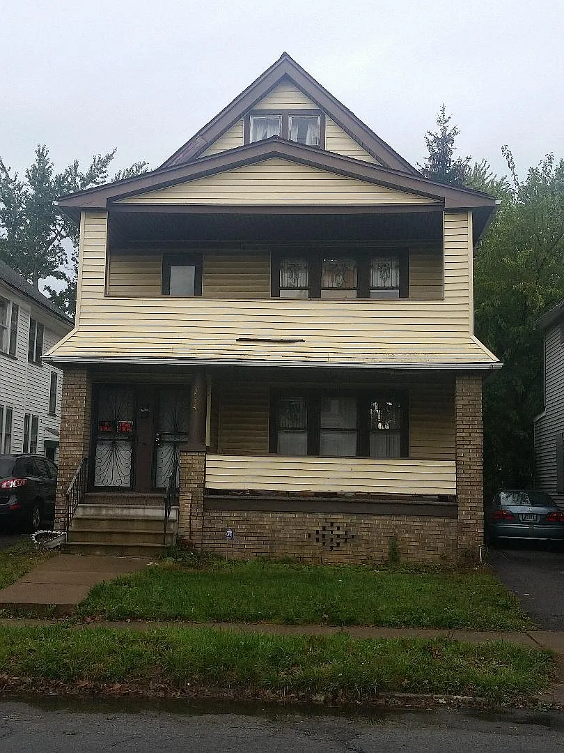 3554 E 118th St photo 1