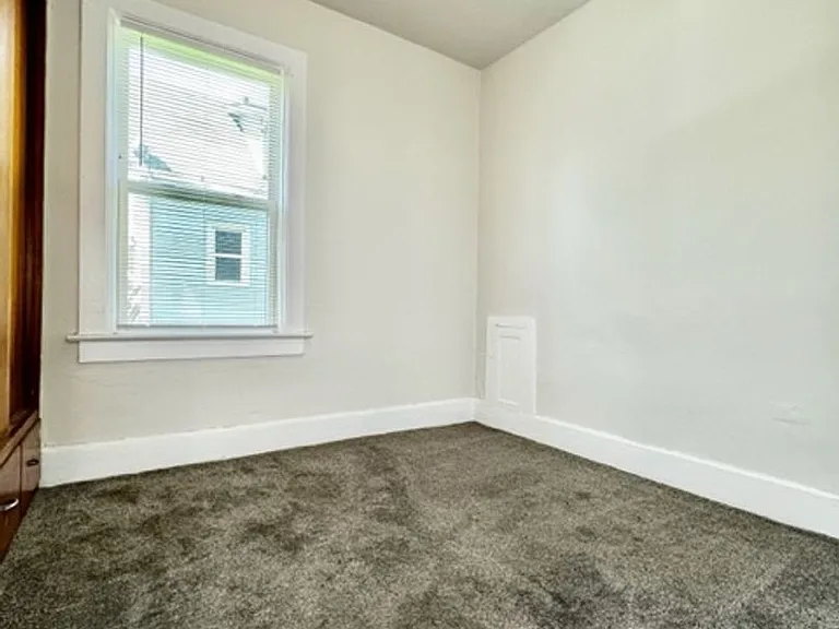 1152 Stuart St — Photo 21