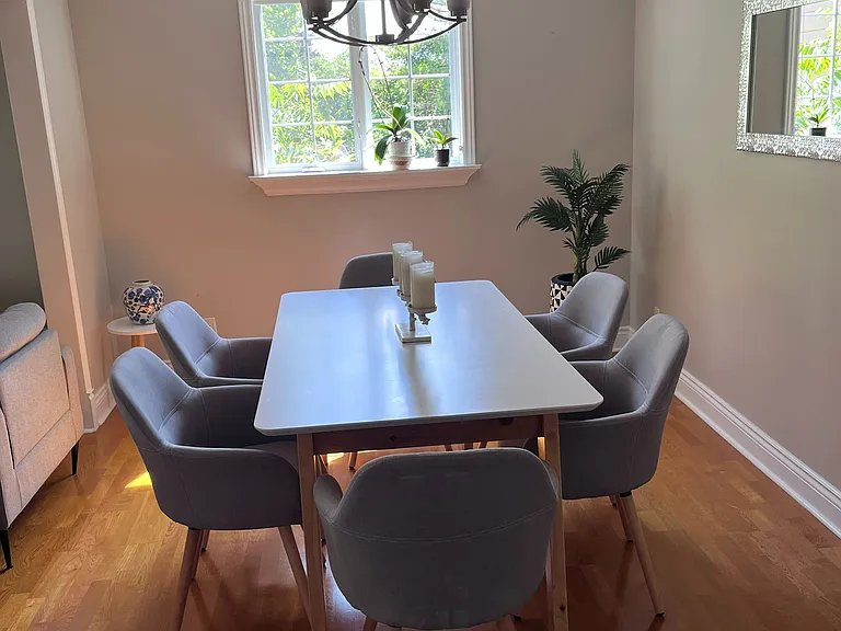 823 Robson Pl — Photo 5