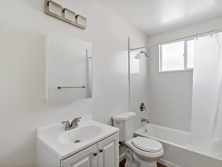 245 S 22nd St #245 — Photo 2