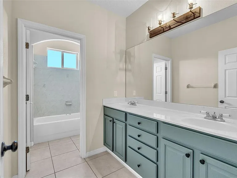 4617 Patricia Ann Ct — Photo 22