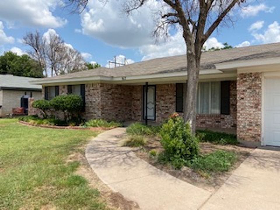1st image of 817 Kenwood Dr