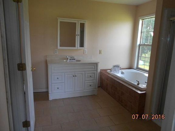 5th image of 112 S Larand Dr
