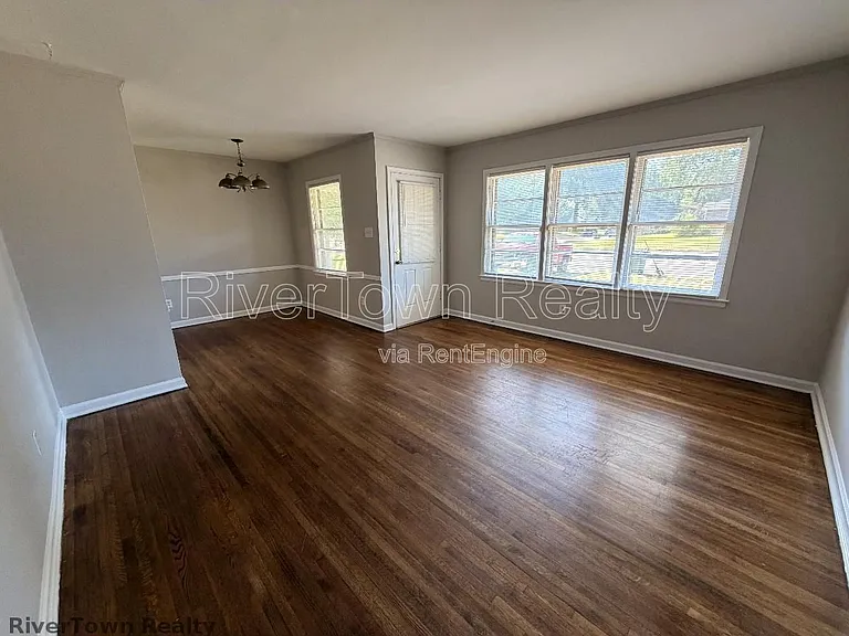 4672 Willow Rd — Photo 11
