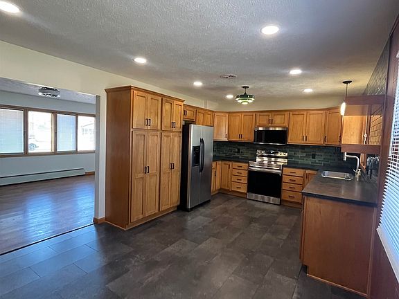 4th image of 1014 Briggs Ave