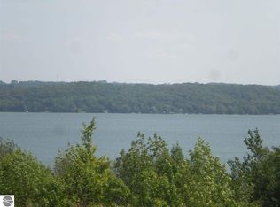S Cedarview Ln, Cedar, MI 49621
