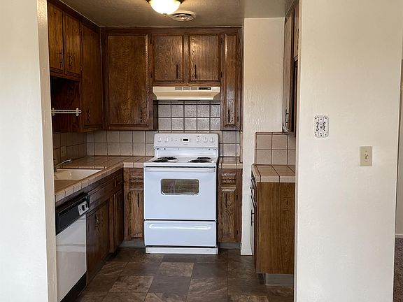 4th image of 7708 N Laurelglen Blvd #A