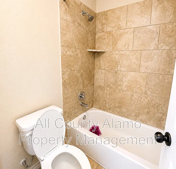 13710 Aria Cv — Photo 15