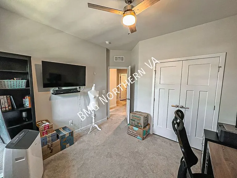 7731 Blackburn Ridge Dr — Photo 23