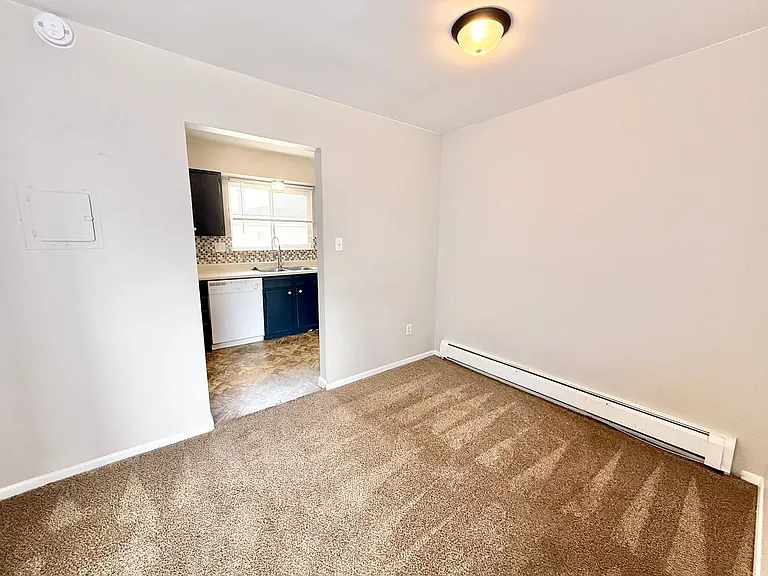 6450 Chippewa Rd — Photo 5
