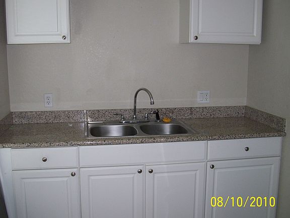 5th image of 723 Santa Clara St