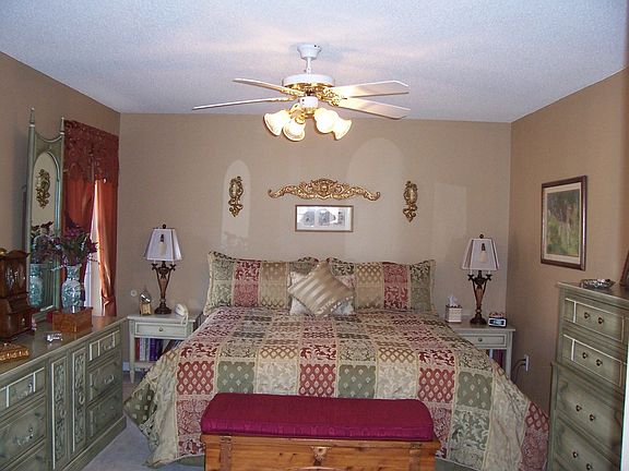 Master bedroom had 2 windows, ceiling.fan.