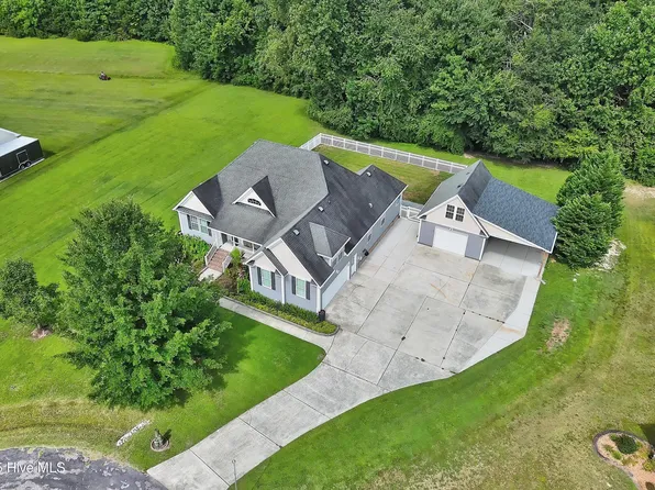 103 Whistling Duck Court, Moyock, NC 27958