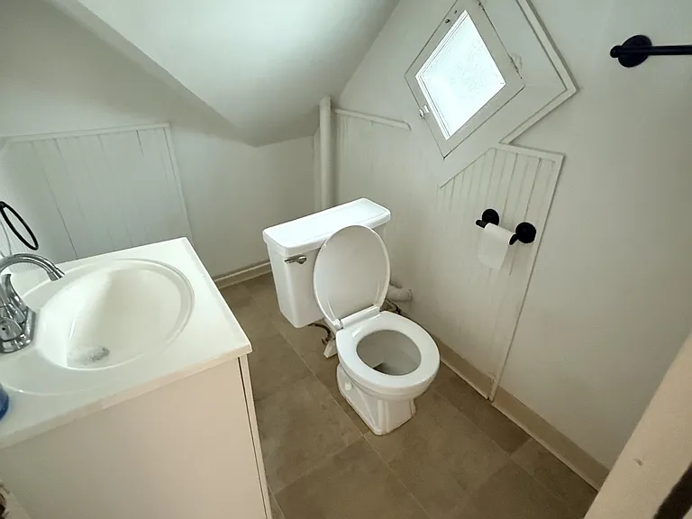 30 Beach Ave #3 — Photo 6