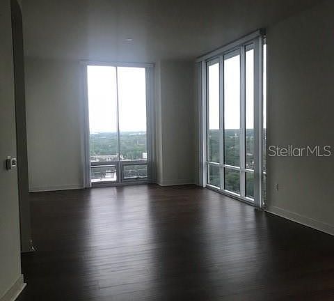 4th image of 413-3 E Pine St