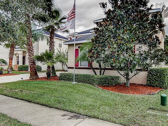3rd image of 19925 Tamiami Ave