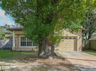 10405 N Connechusett Rd, Tampa, FL 33617