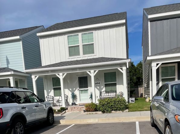 144 Coral Breeze Dr