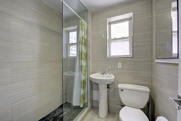 Rented by Oxford Property Group | media 52