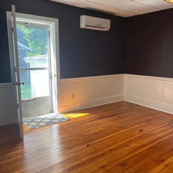 6920 Maryland Ave — Photo 3