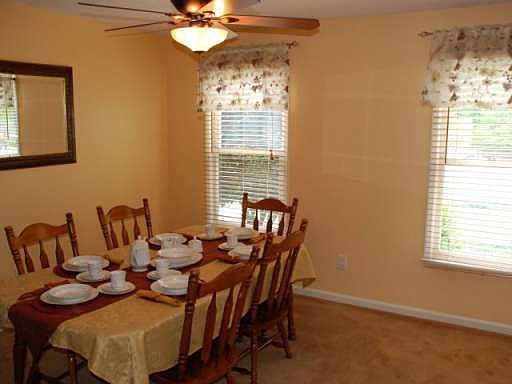 5th image of 214 Hedgewood Ct