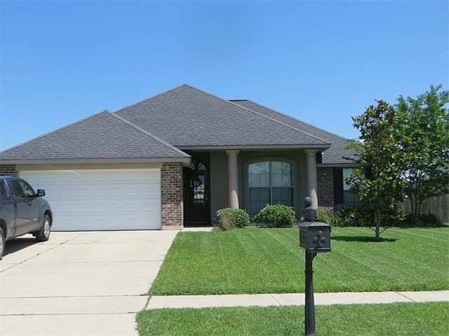 1st image of 222 W Pin Oak Dr
