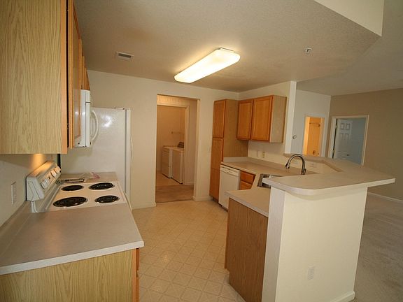 4th image of 7440 S Blackhawk St Unit 2101