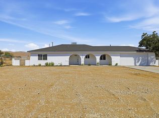 13229 Algonquin Rd, Apple Valley, CA 92308