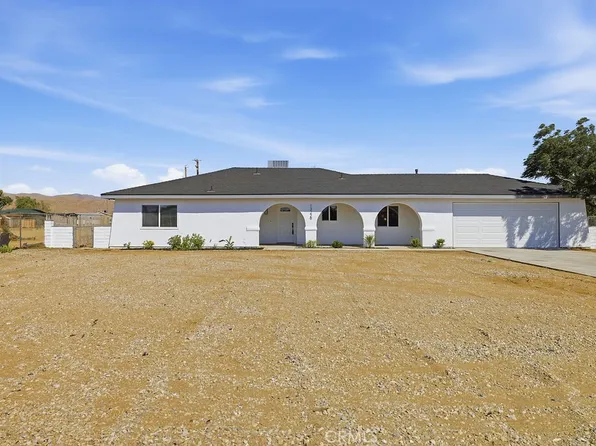 13229 Algonquin Rd, Apple Valley, CA 92308