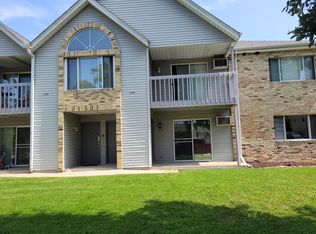 3300 S Wollmer Rd #B, Milwaukee, WI 53227