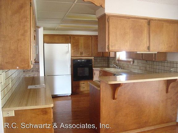 4th image of 3411 E 31st Ave
