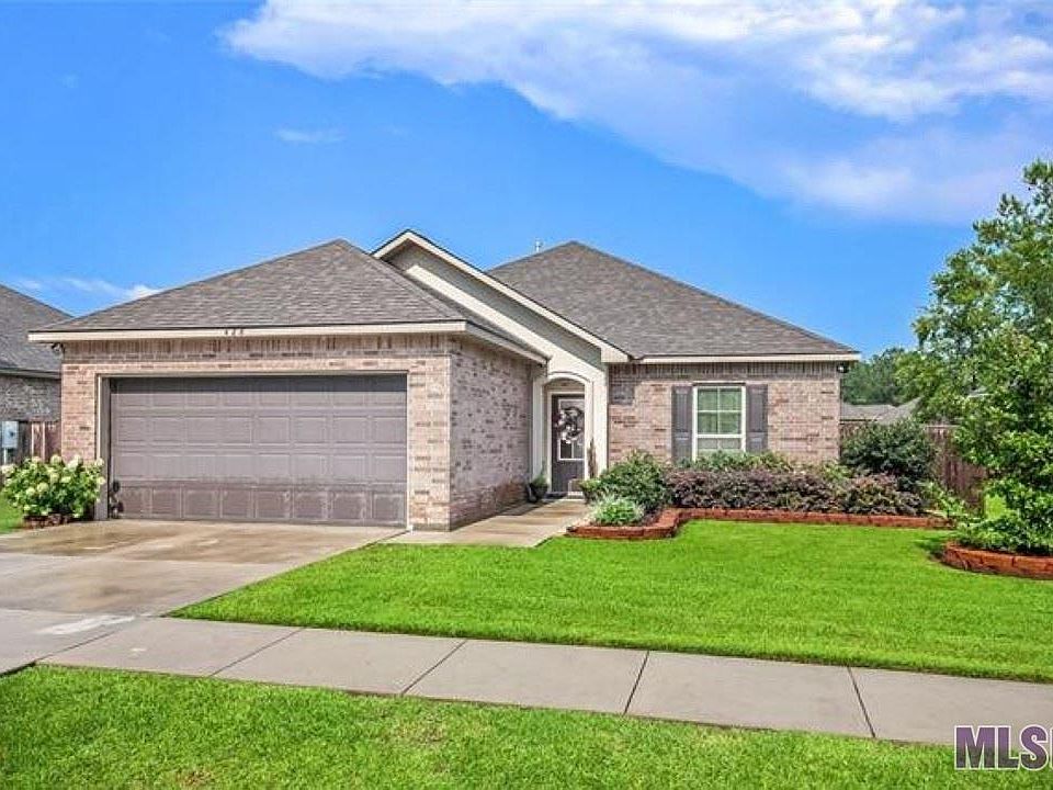 1st image of 428 Oak Branch Dr