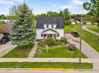 367 N Monroe St, Waterloo, WI 53594