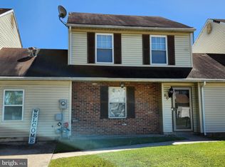 60 Blue Jay Dr, Clementon, NJ 08021