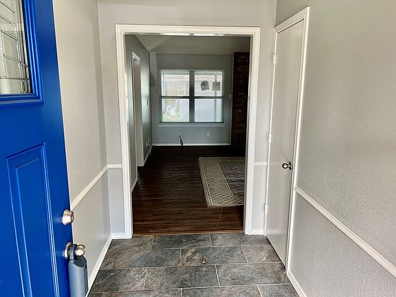 3rd image of 3602 Cedar Creek Dr