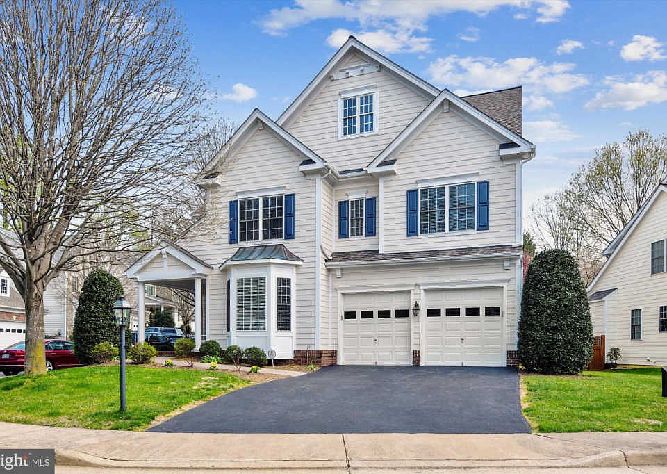 1st image of 10617 Regent Park Ct