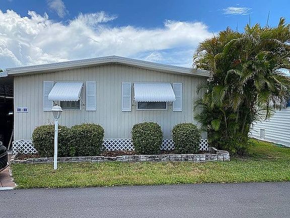 2nd image of 3 W Harbor Dr
