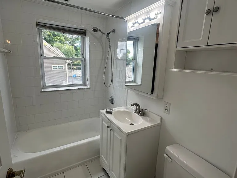 140B Newton St #A5 — Photo 12
