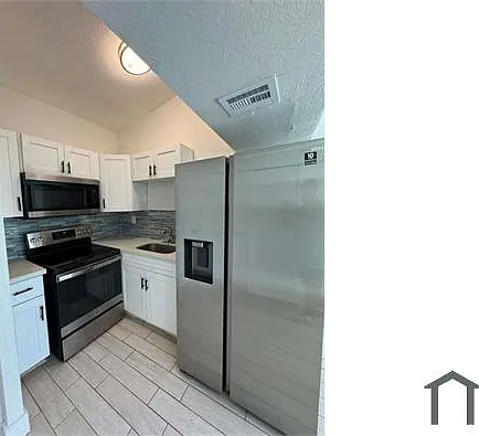 3 bed, 750 sqft, $1,800 — Photo 4