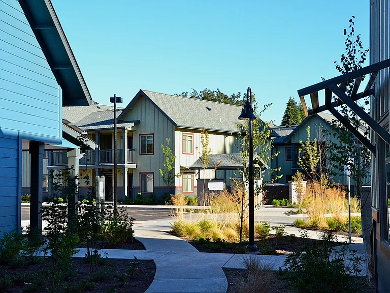 Willakenzie Crossing — Photo 13