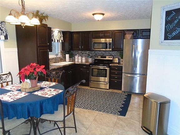 2nd image of 7532 S Forest Park Dr