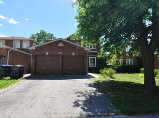 3312 Waxwing Dr, Mississauga, ON L5N 5W3