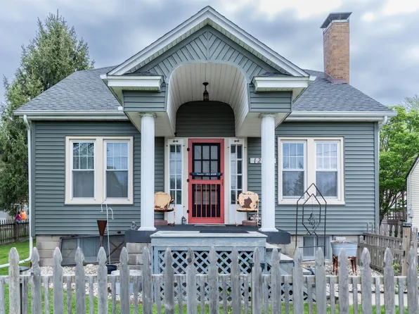 1255 N Main St, Canton, IL 61520