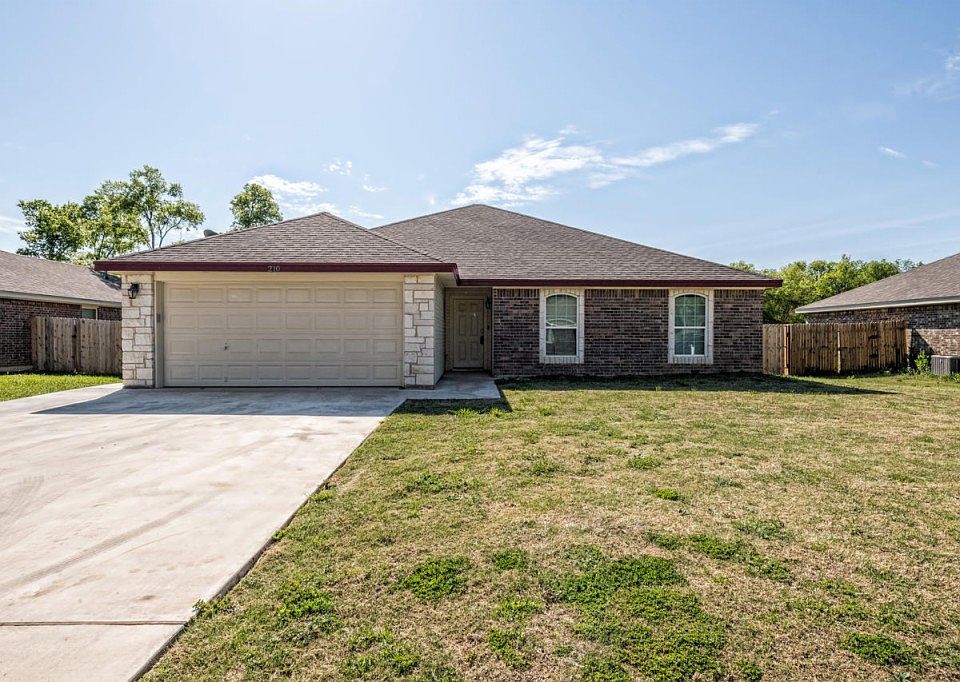 1st image of 210 Woodland Blvd