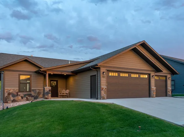 2185 Arrowhead Cir, Spearfish, SD 57783